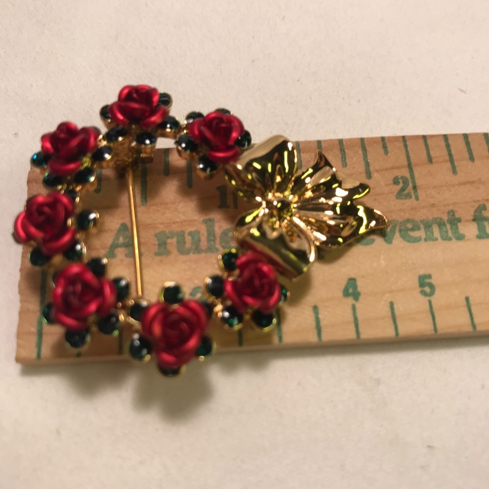 Avon Vintage 2003 Rose Wreath Pin - Picture 8 of 9